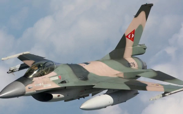 military General Dynamics F-16 Fighting Falcon HD Desktop Wallpaper | Background Image