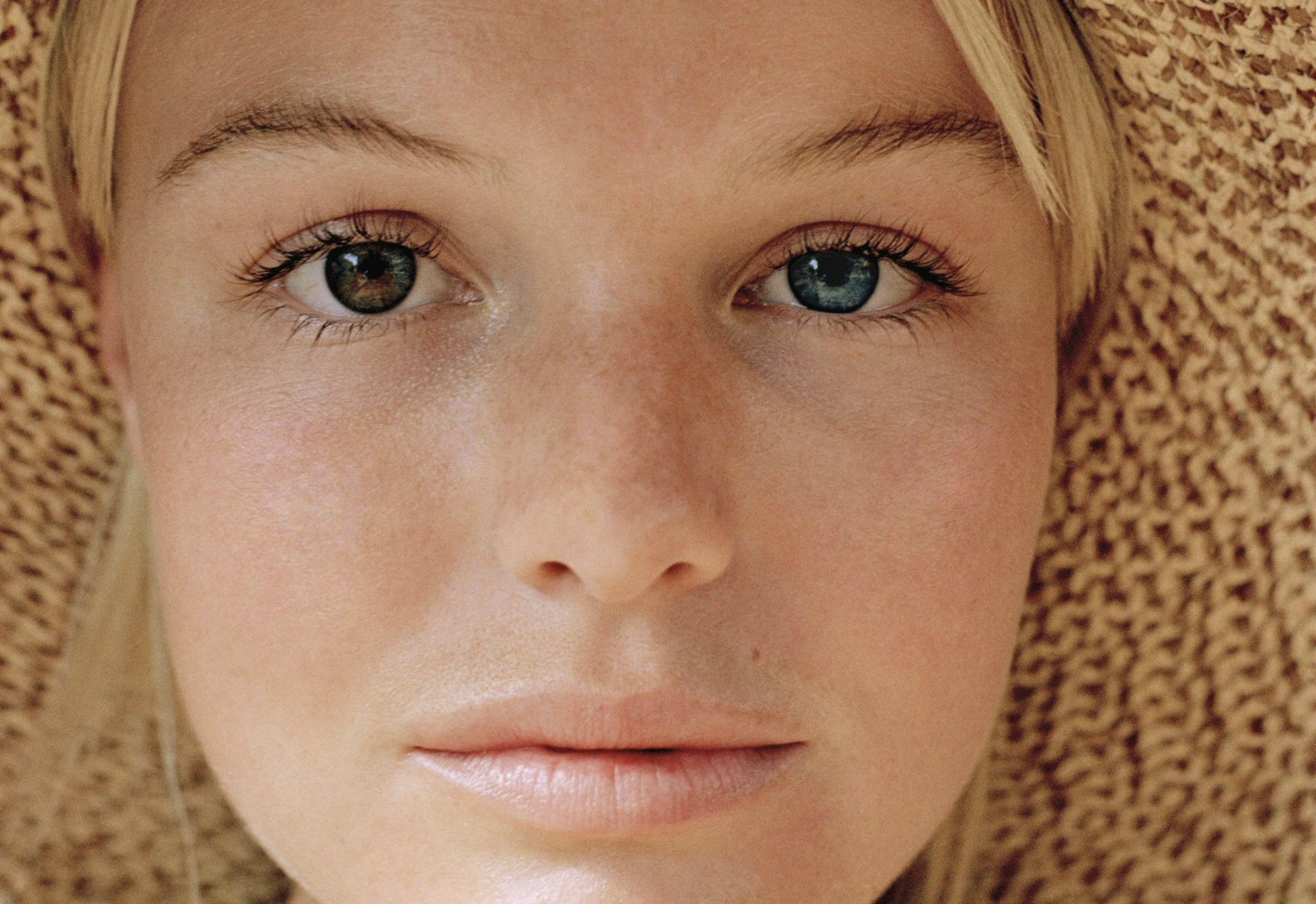 Celebrity Kate Bosworth Wallpaper