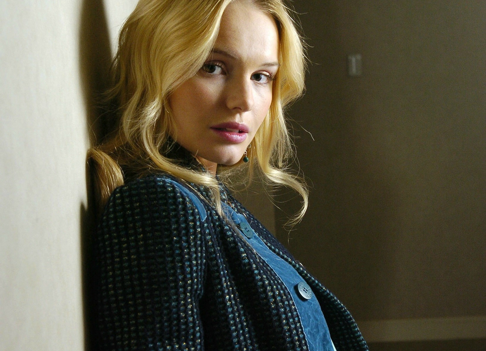 Celebrity Kate Bosworth HD Wallpaper | Background Image