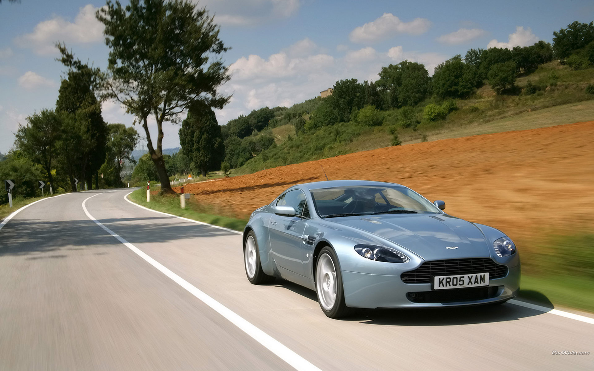 Vehicles Aston Martin V8 Vantage HD Wallpaper | Background Image