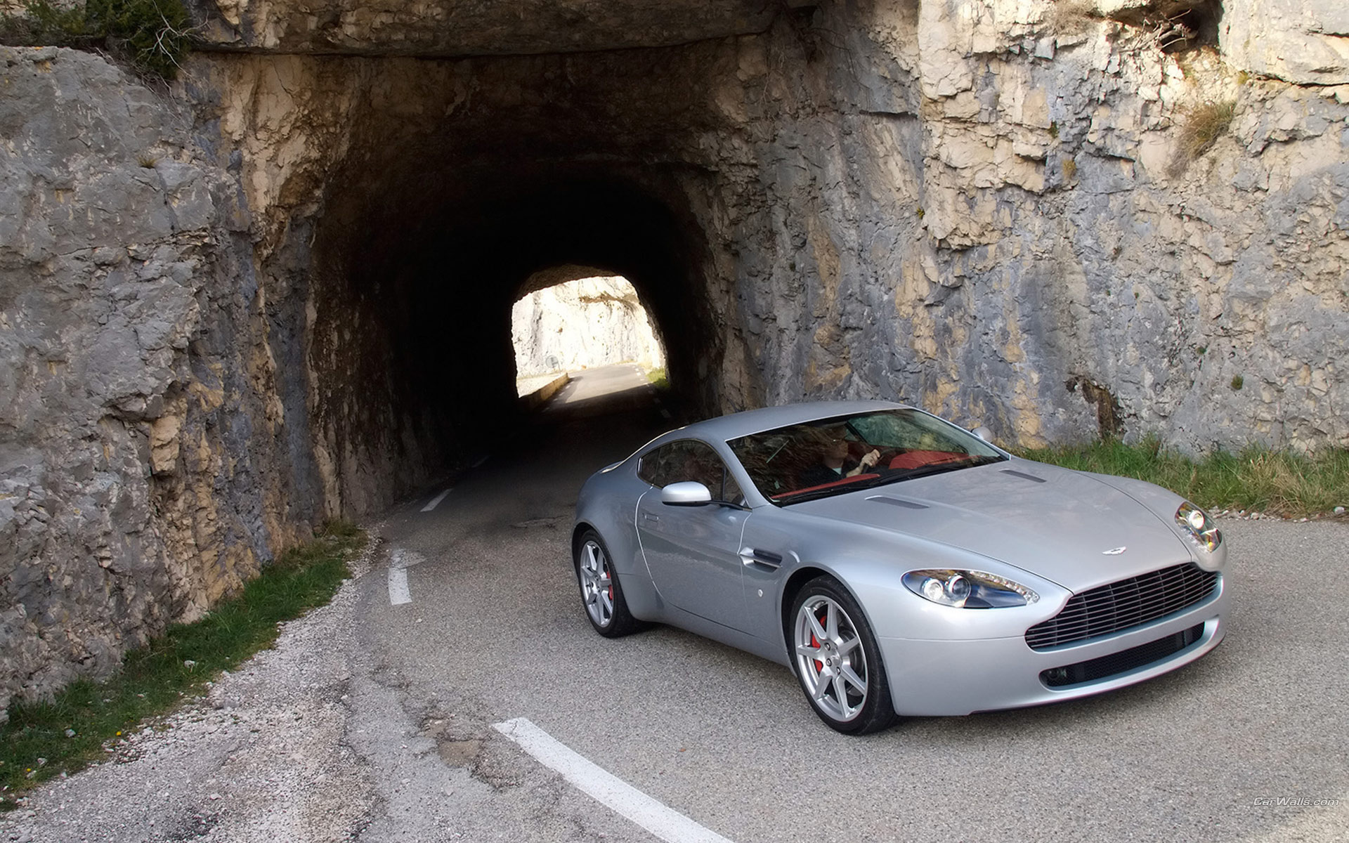 Vehicles Aston Martin V8 Vantage HD Wallpaper | Background Image