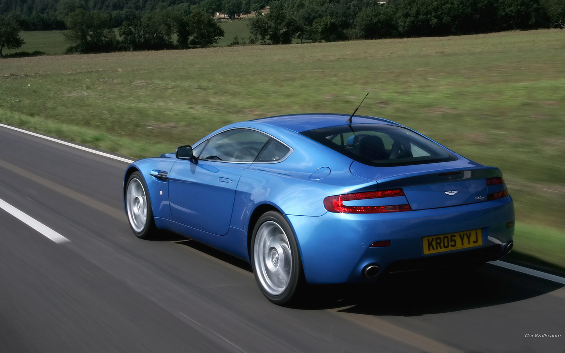 Vehicles Aston Martin V8 Vantage Wallpaper