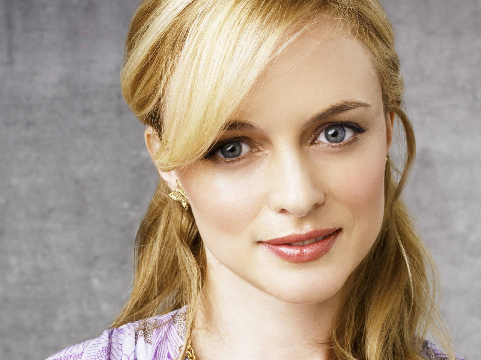 Heather Graham Wallpaper And Hintergrund 1600x1200 Id193307 Wallpaper Abyss 4119