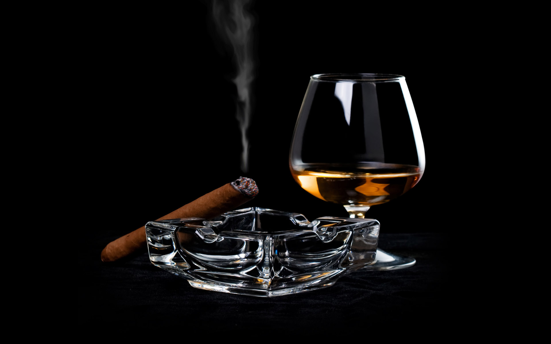 Photographie Whiskey und Zigarre