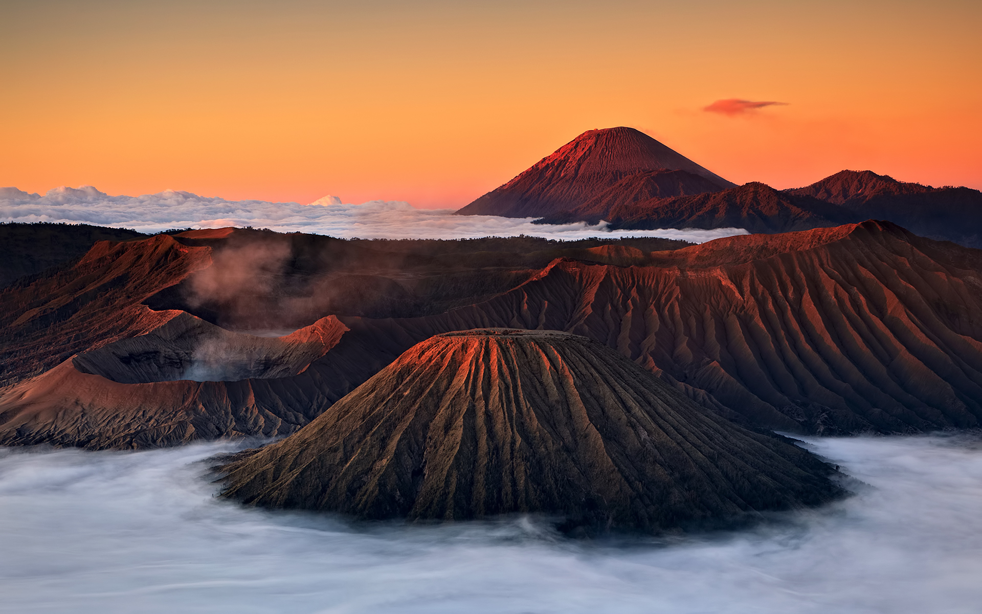 Earth Mount Bromo HD Wallpaper | Background Image