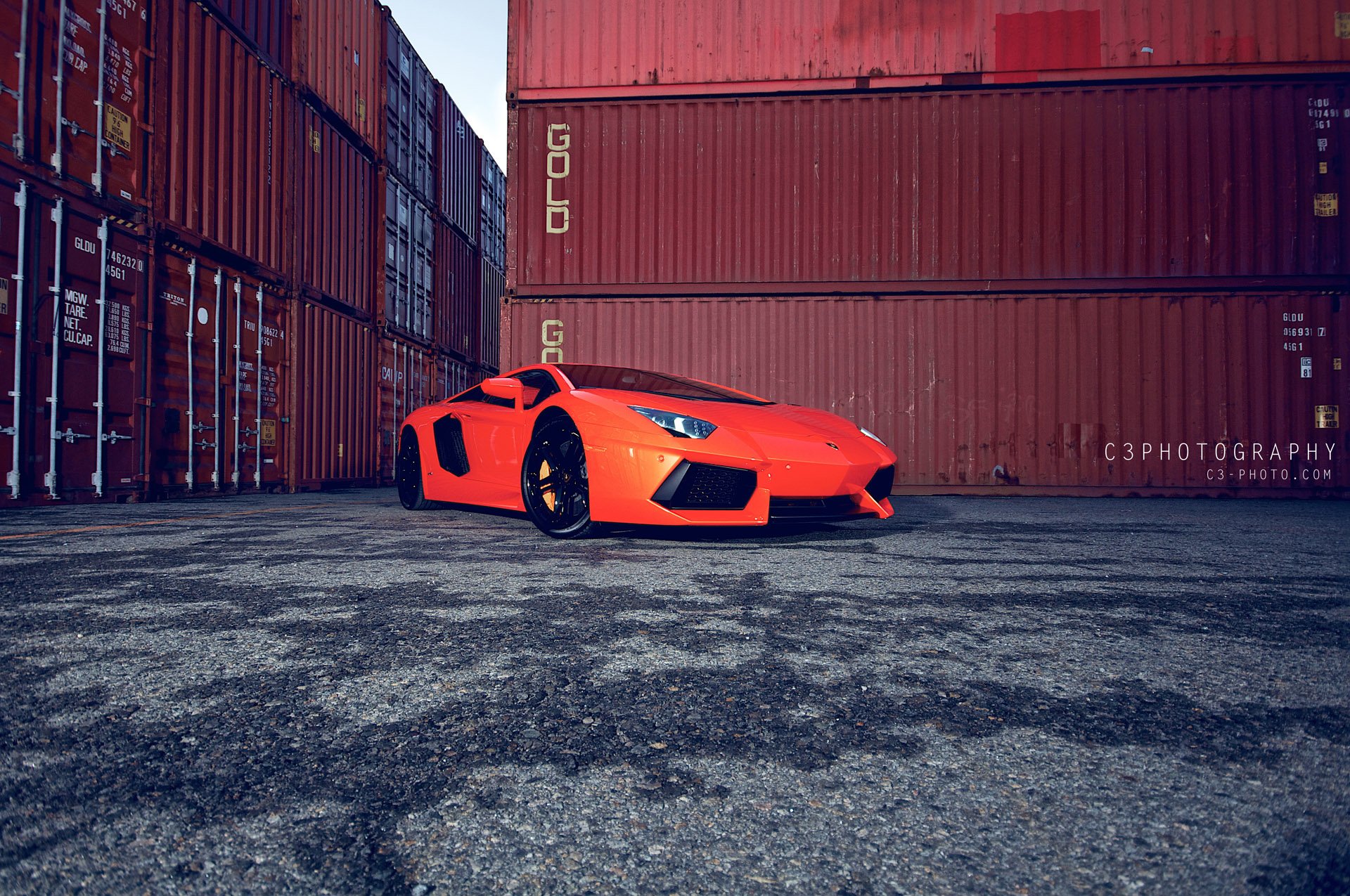Download Vehicle Lamborghini Aventador LP 700-4 HD Wallpaper