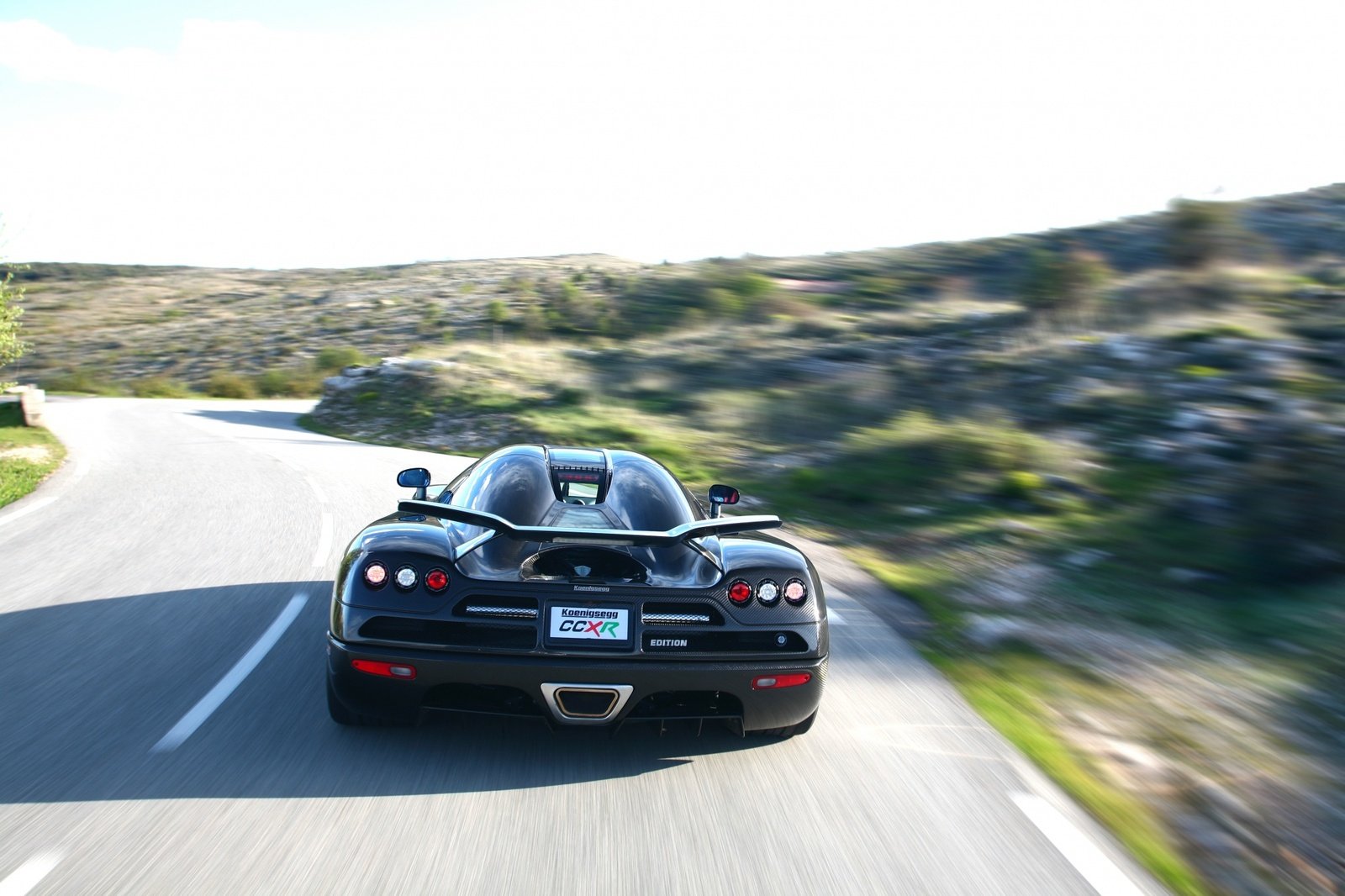 Download Vehicle Koenigsegg Wallpaper