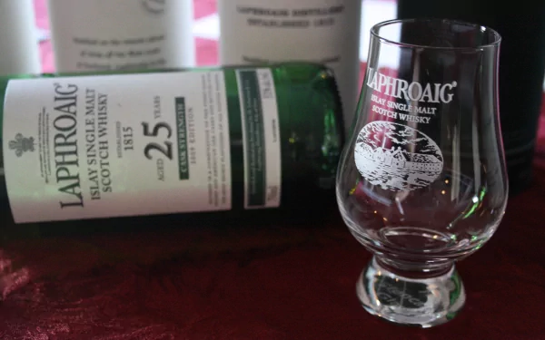 laphroaig scotch malt food whisky HD Desktop Wallpaper | Background Image