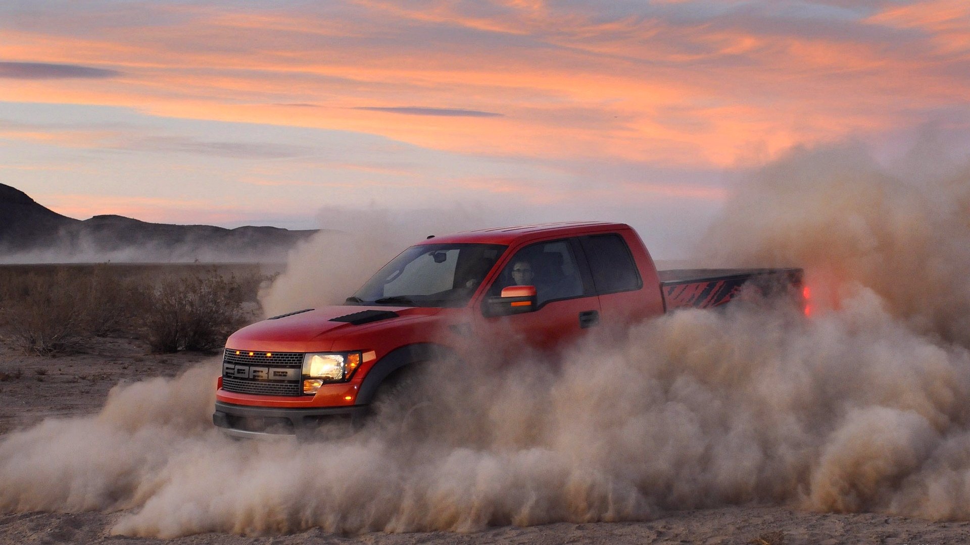 Download Vehicle Ford Raptor HD Wallpaper