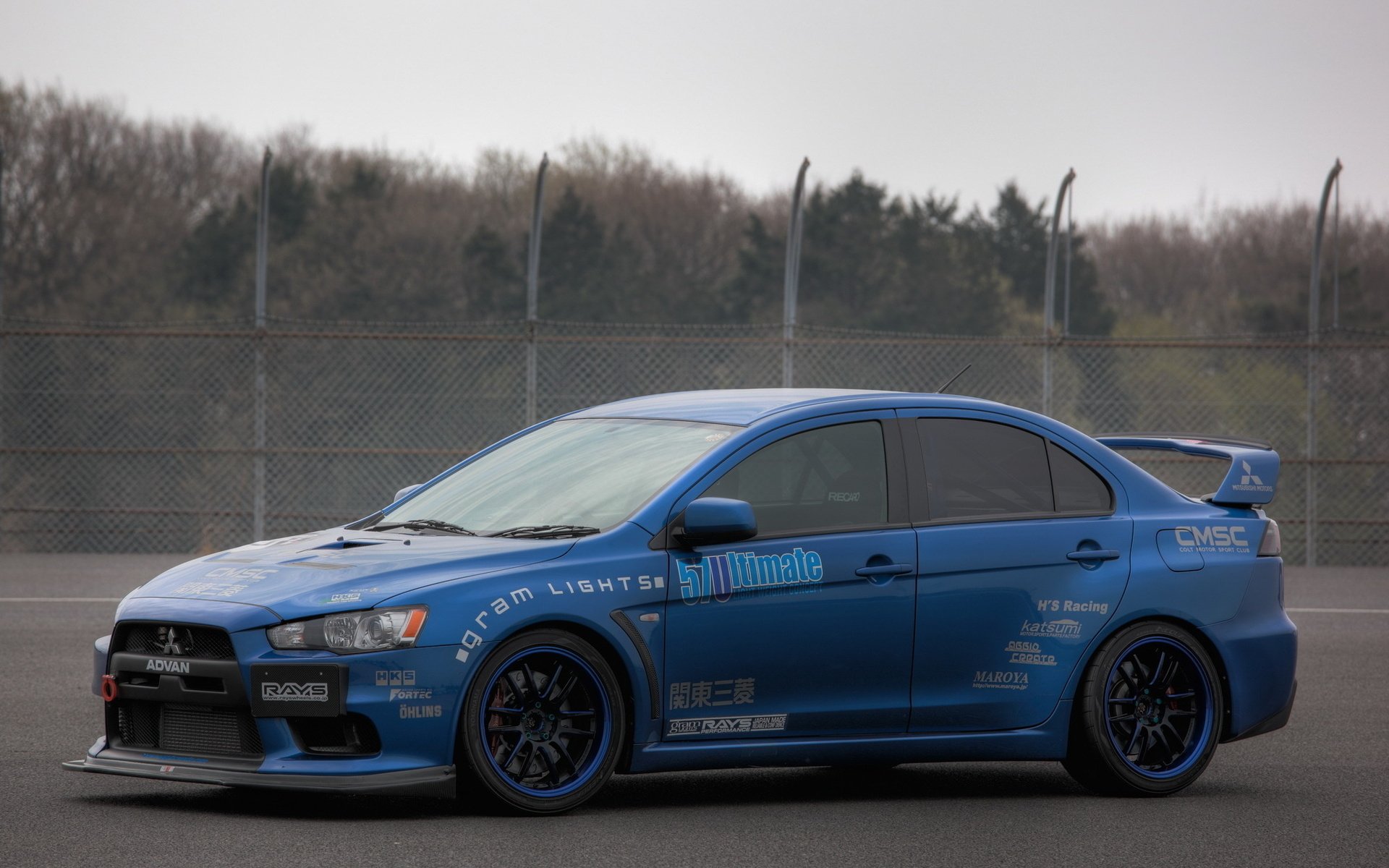 Download Vehicle Mitsubishi HD Wallpaper