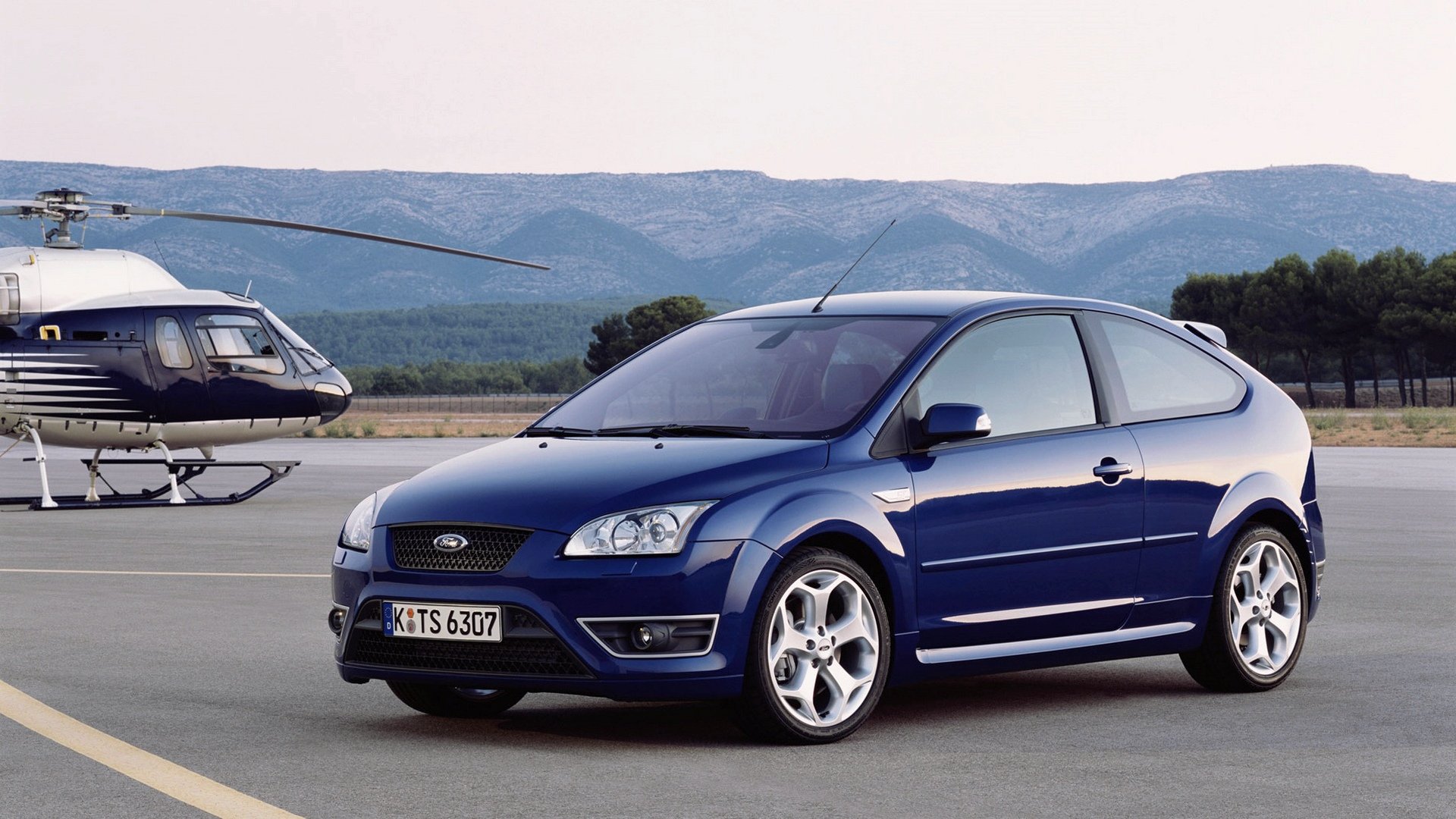 Download Vehicle Ford Focus HD Wallpaper
