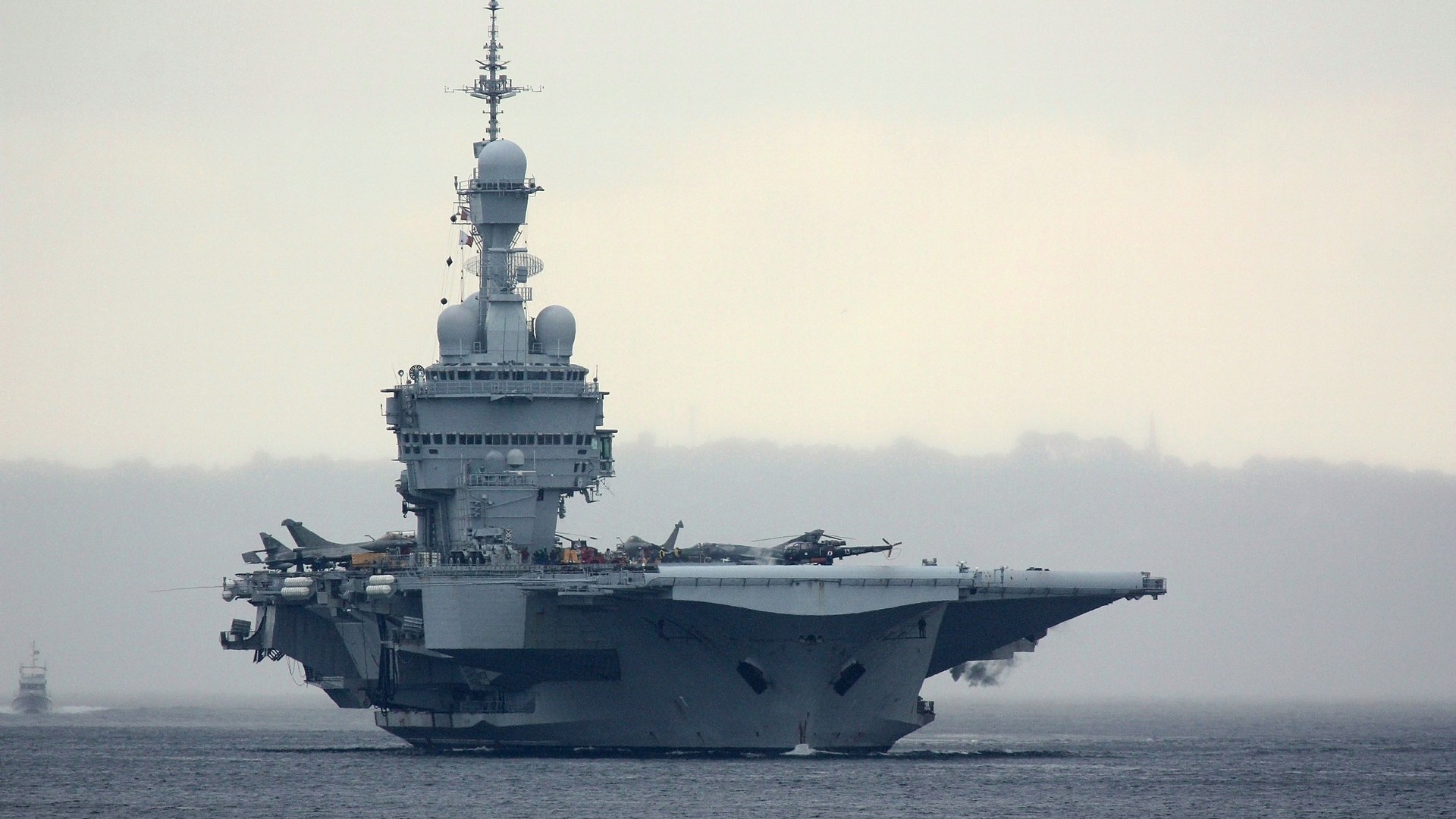 11 French aircraft carrier Charles de Gaulle R91 HD 