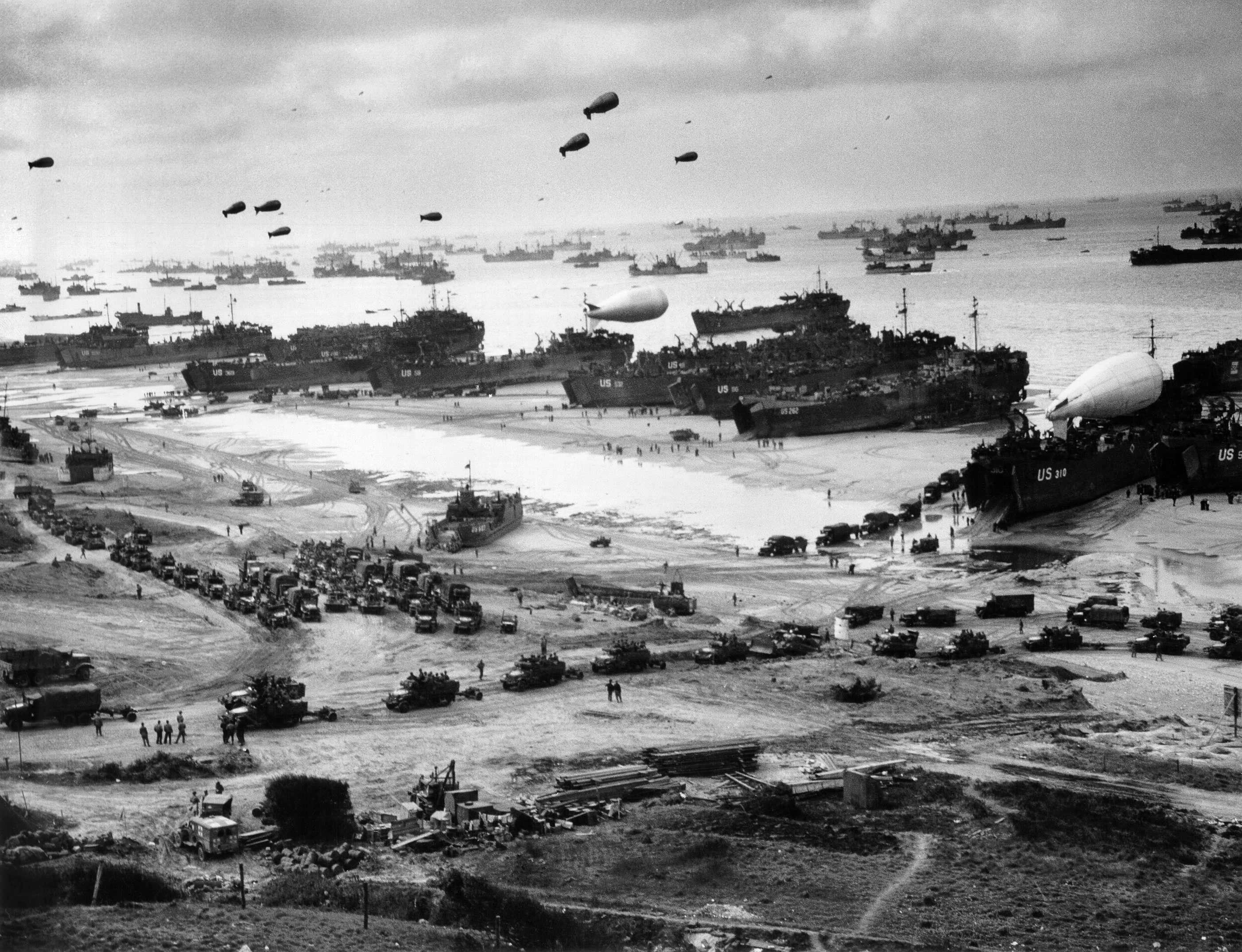 Military World War II HD Wallpaper | Background Image