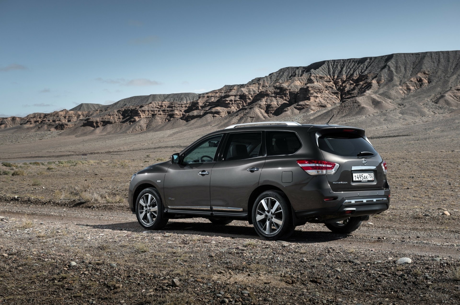 Download Jeep Nissan Vehicle Nissan Pathfinder 4k Ultra HD Wallpaper