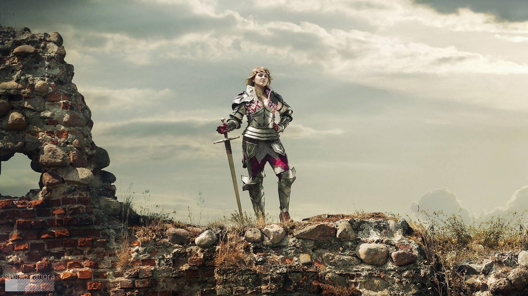 Download Woman Cosplay Wallpaper | 1800x1012 | Wallpaper Abyss
