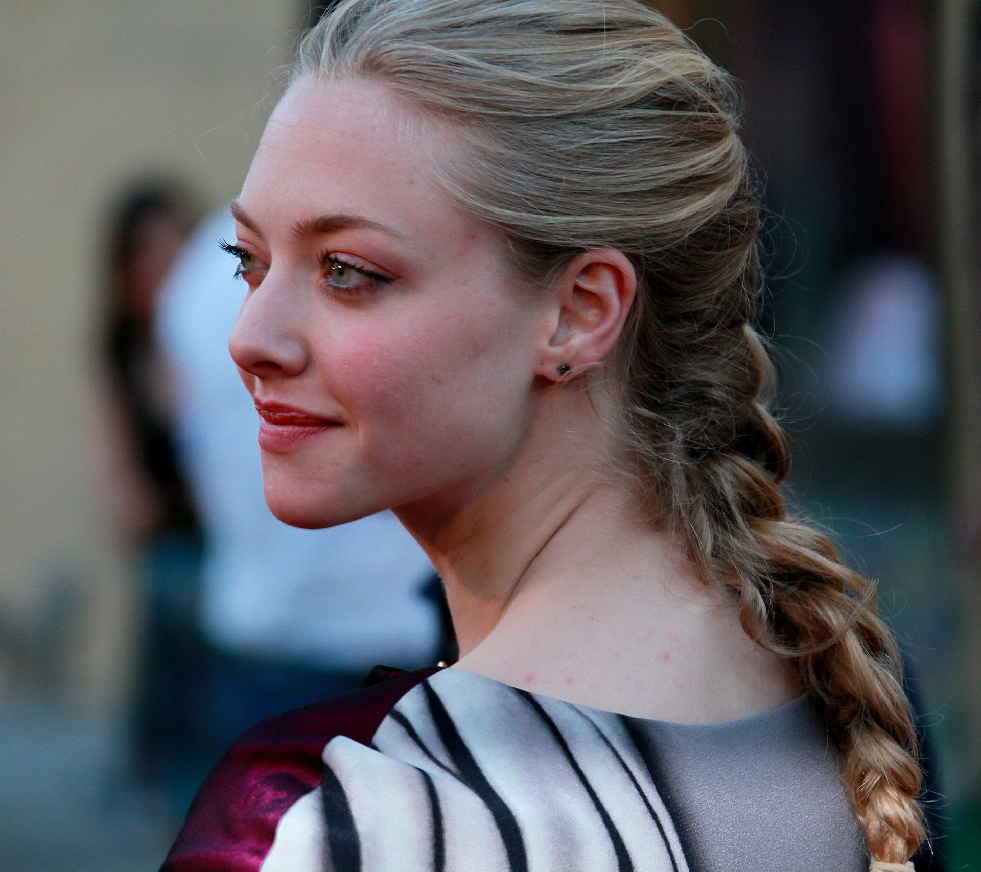 Amanda Seyfried 4k Ultra HD Wallpaper and Background Image | 3940x3502