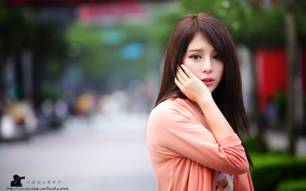 Portrait of Taiwanese Asian model Julie Chang (Zhang Qi Jun) with soft bokeh background, captured in 4K Ultra HD for PC desktop wallpaper and background.