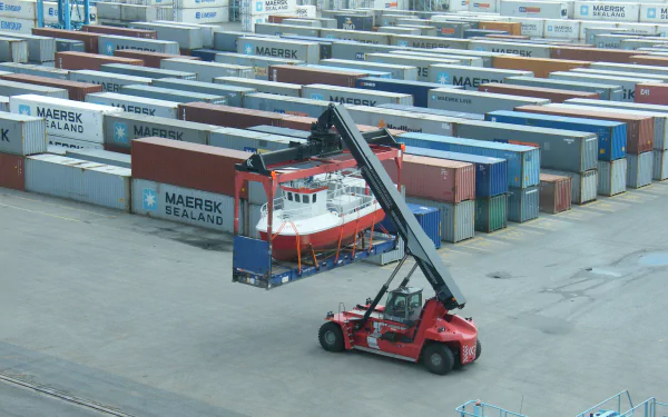 man made Container terminal HD Desktop Wallpaper | Background Image