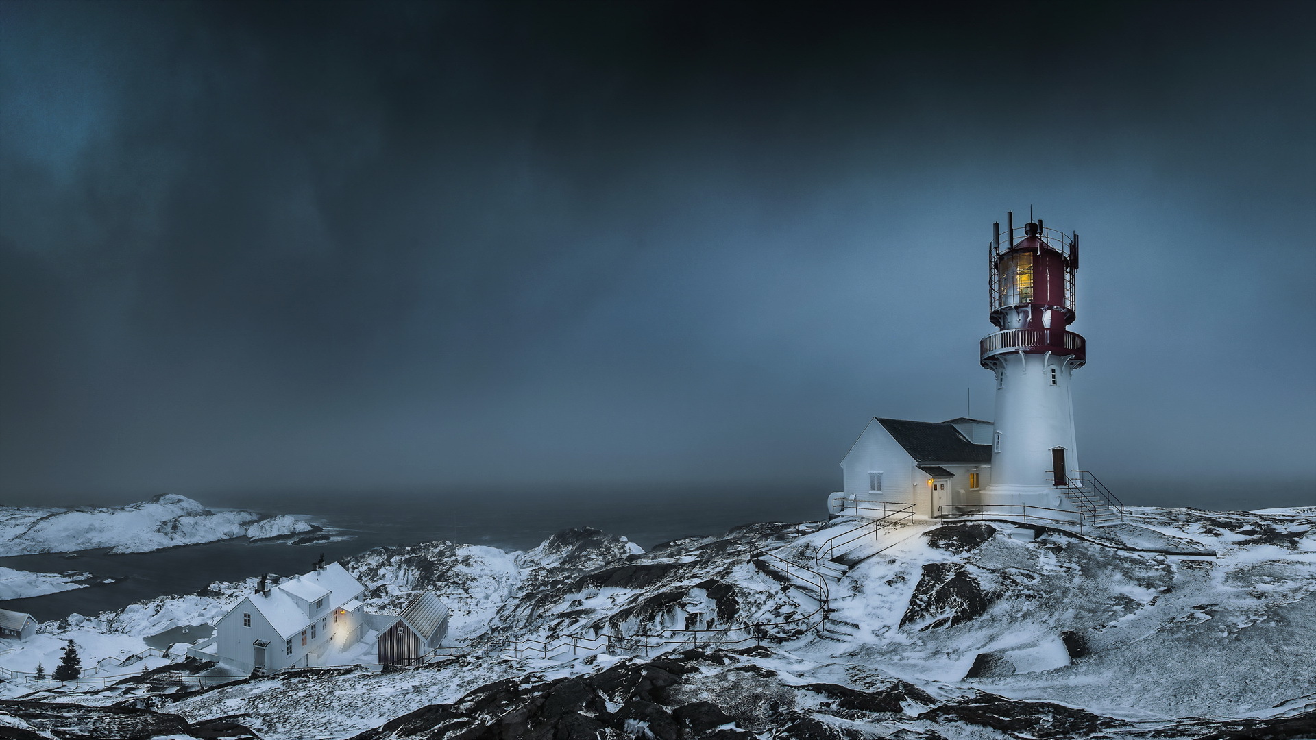 Lindesnes panorama by Tore Heggelund