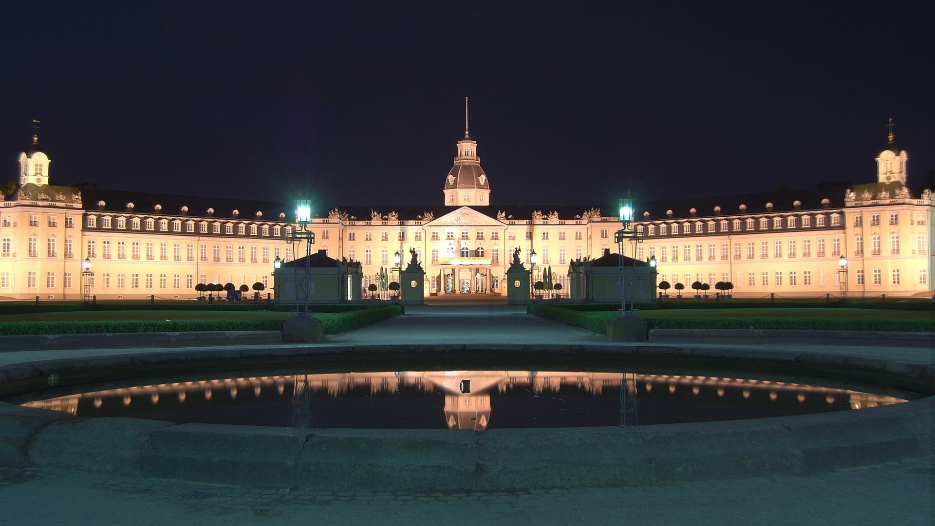 Download Man Made Karlsruhe Palace HD Wallpaper