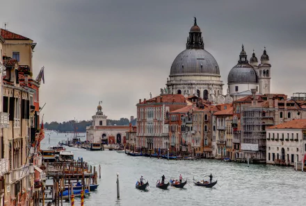  Basilica di Santa Maria della Salute