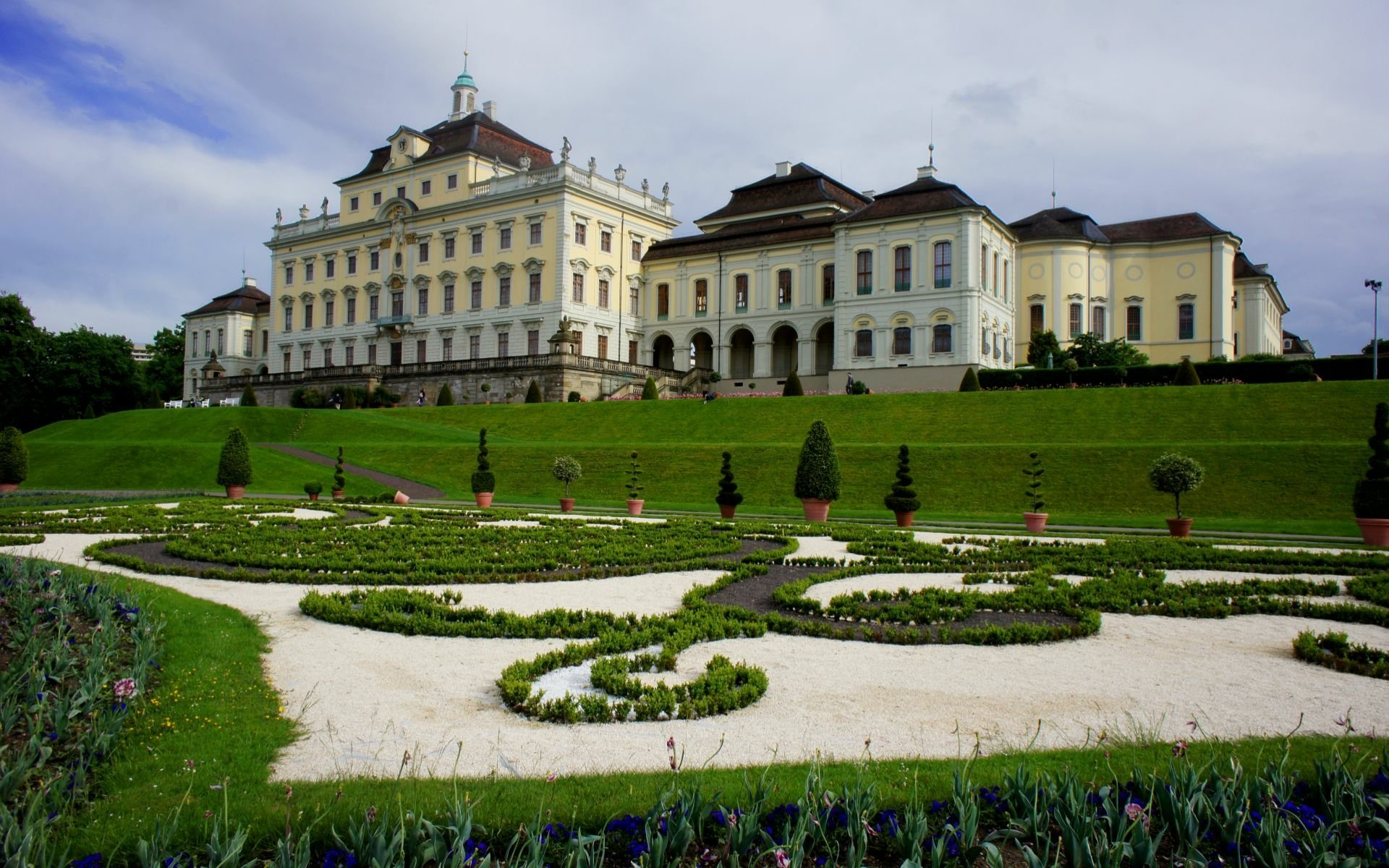 Download Man Made Ludwigsburg Palace HD Wallpaper