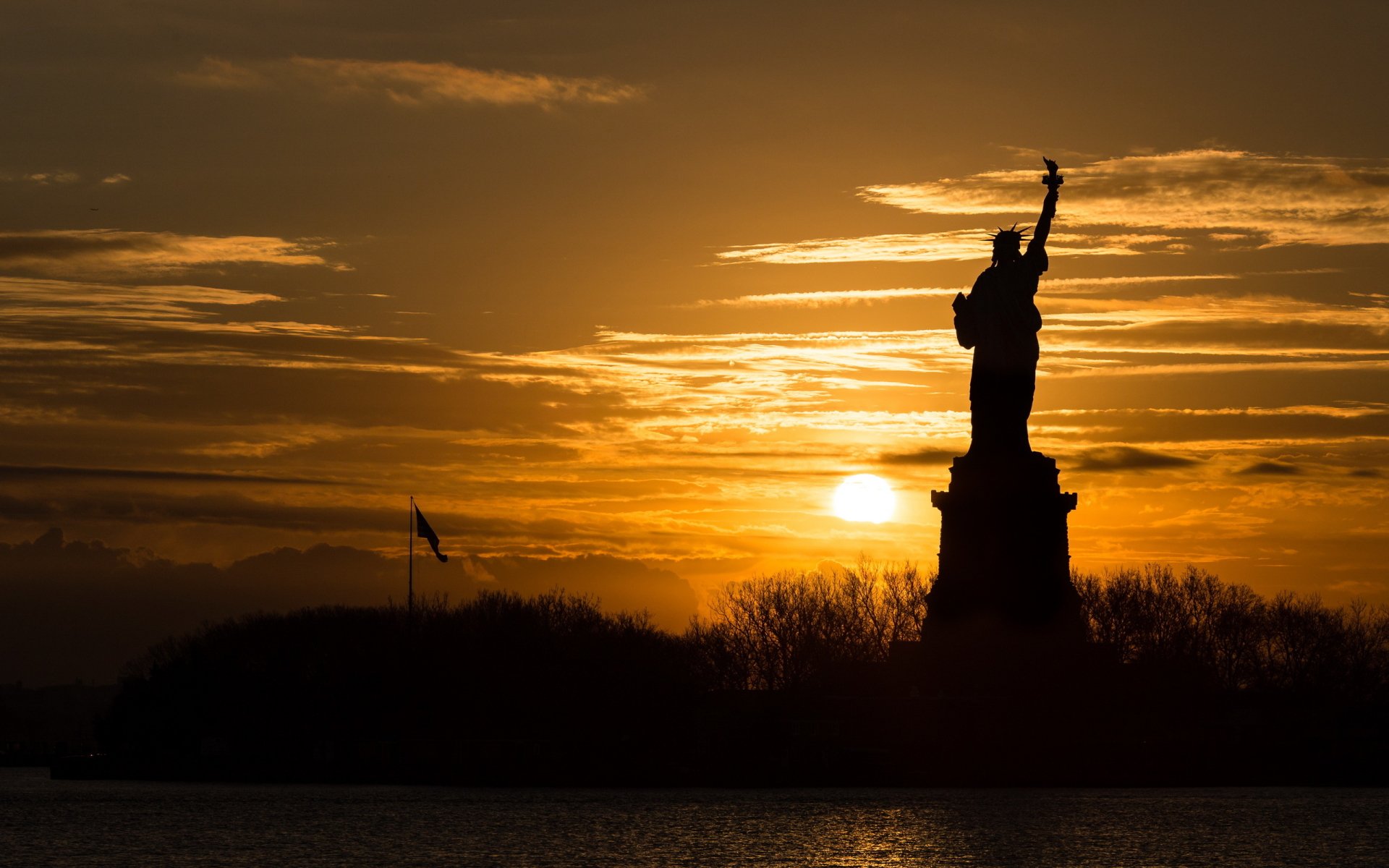 Download Man Made Statue Of Liberty HD Wallpaper