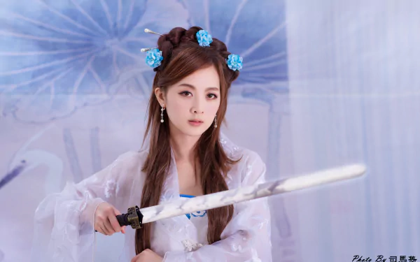 sword traditional costume hairpin hair-dress Chinese Taiwanese asian woman Mikako Zhang Kaijie HD Desktop Wallpaper | Background Image