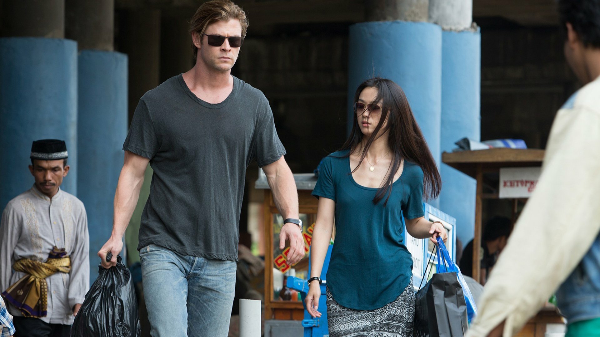 Download Chris Hemsworth Movie Blackhat HD Wallpaper
