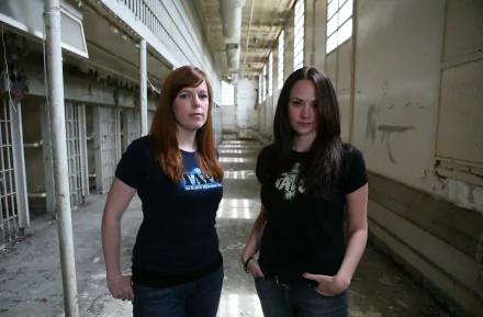 TV Show Ghost Hunters HD Desktop Wallpaper | Background Image