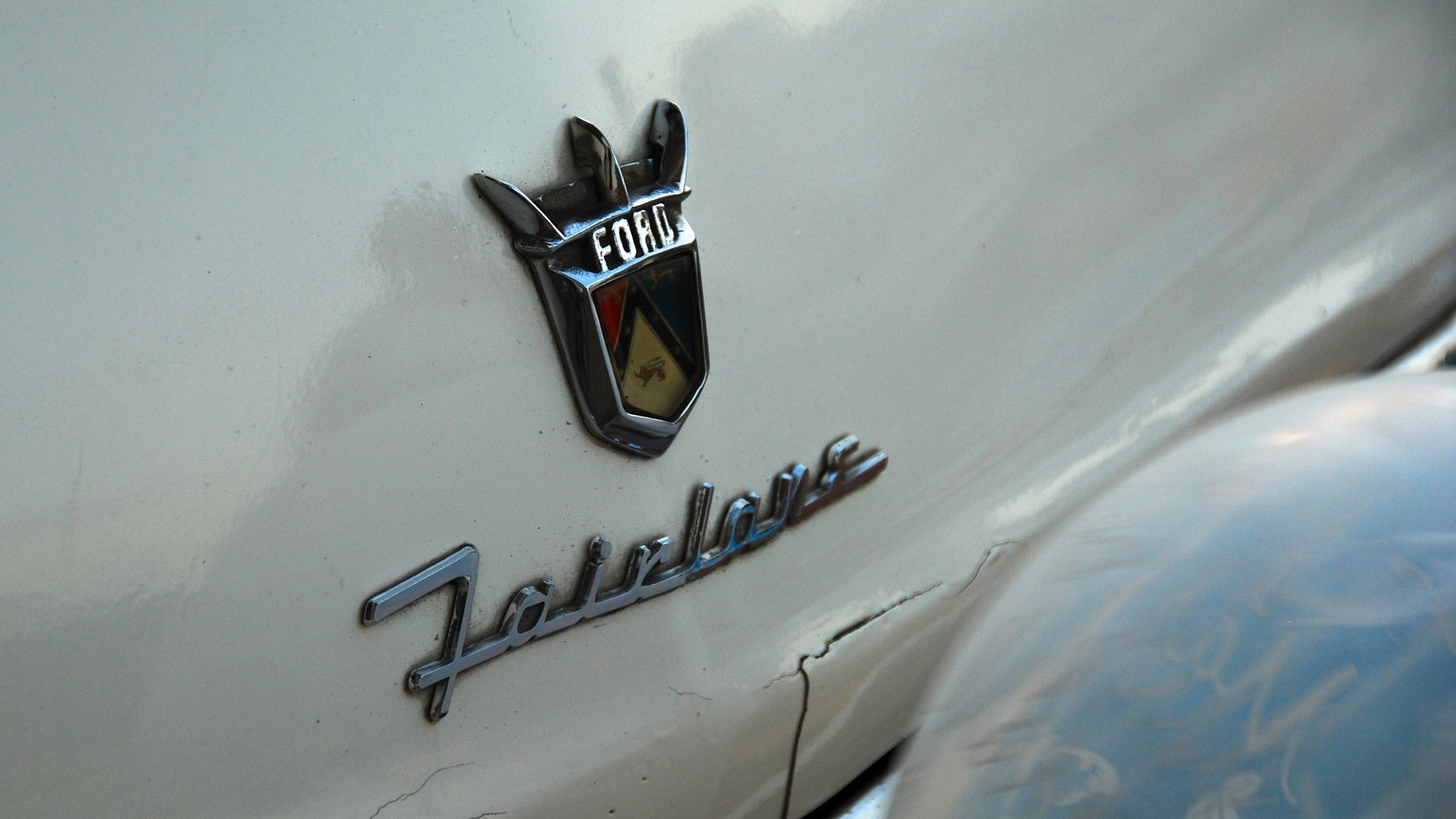 Download Vehicle Ford Fairlane HD Wallpaper