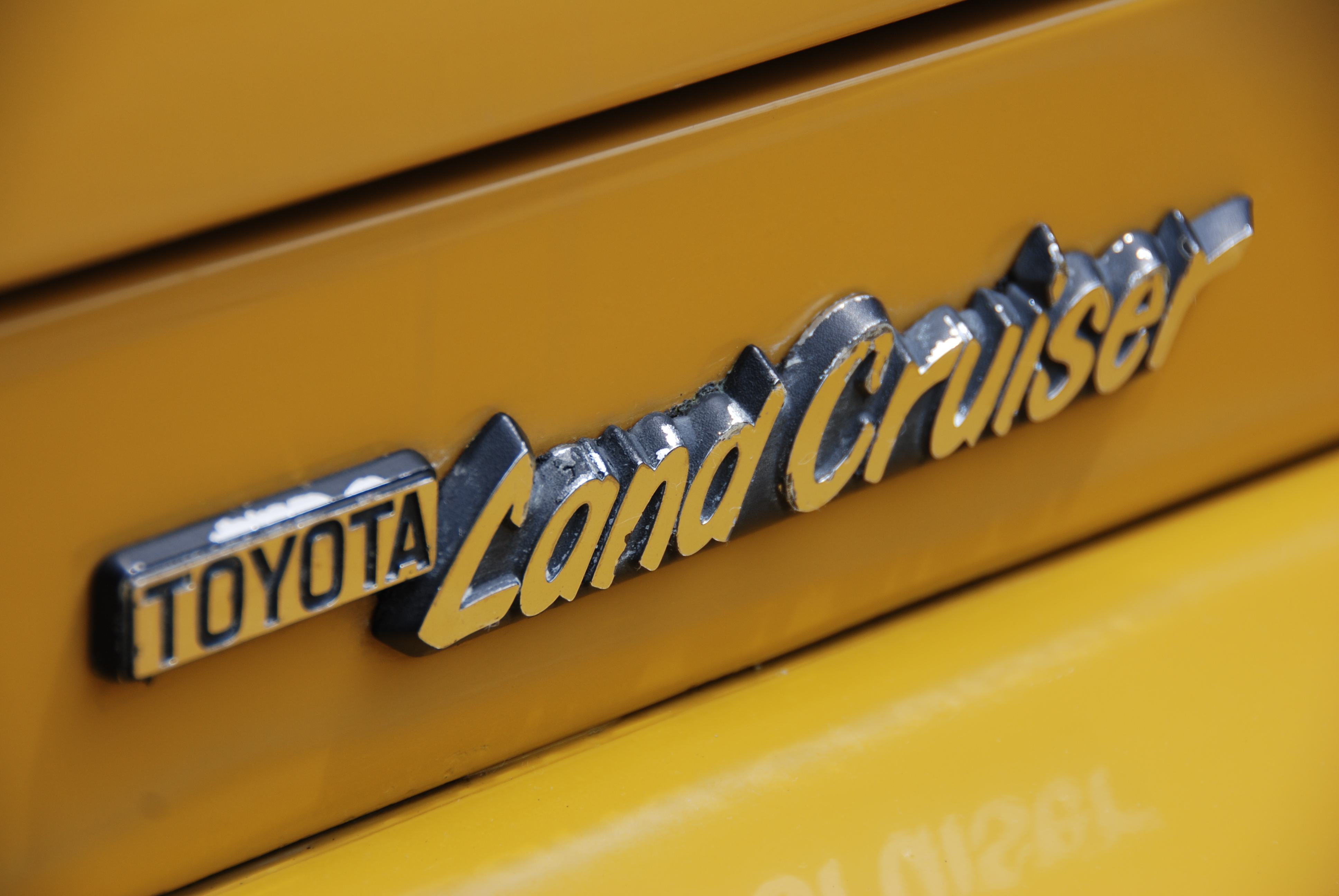 Vehicles Toyota Land Cruiser HD Wallpaper | Background Image