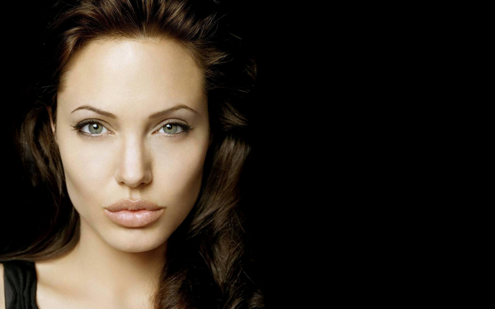 Angelina Jolie Hd Wallpaper Hintergrund 1920x1200 Id614040 Wallpaper Abyss