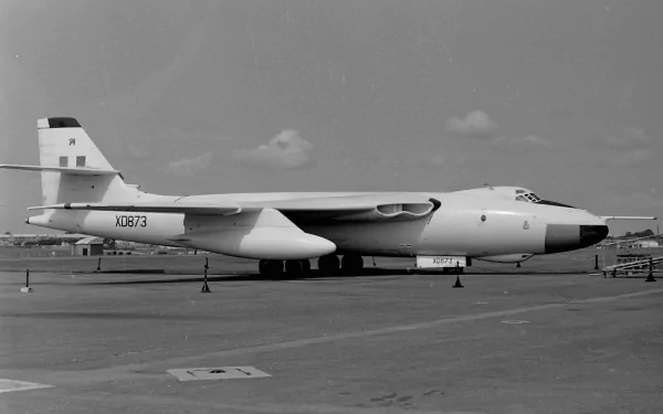 military Vickers Valiant HD Desktop Wallpaper | Background Image
