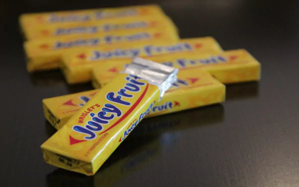 man made chewing gum HD Desktop Wallpaper | Background Image