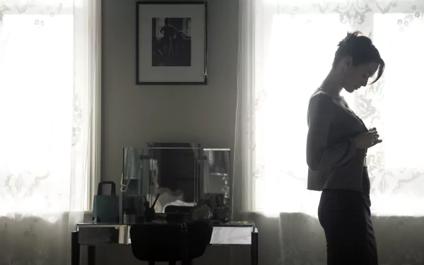 Celebrity Lena Headey HD Desktop Wallpaper | Background Image