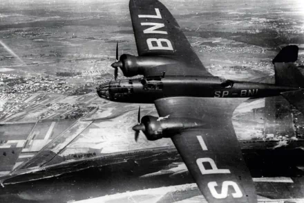 military PZL.37 HD Desktop Wallpaper | Background Image