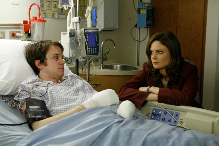 Emily Deschanel Temperance Brennan Zack Addy Eric Millegan TV Show Bones (TV Show) HD Desktop Wallpaper | Background Image