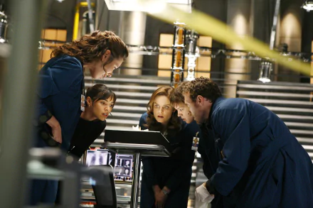 Zack Addy Eric Millegan Camille Saroyan Tamara Taylor Jack Hodgins T.J. Thyne Angela Montenegro Michaela Conlin Emily Deschanel Temperance Brennan TV Show Bones (TV Show) HD Desktop Wallpaper | Background Image