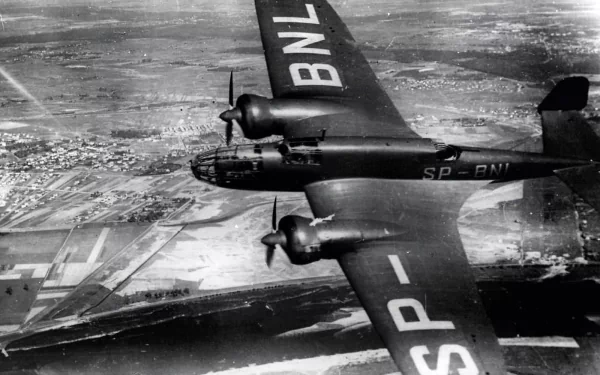 military PZL.37 HD Desktop Wallpaper | Background Image