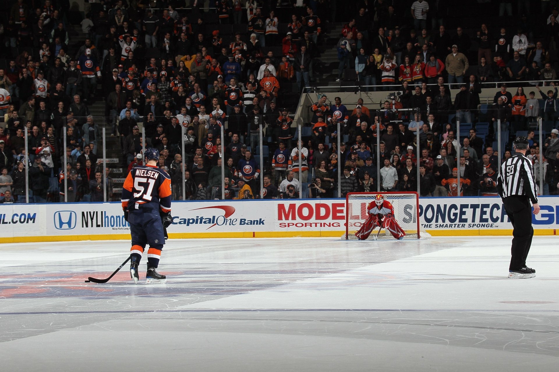 Download Hockey Sports 4k Ultra HD Wallpaper
