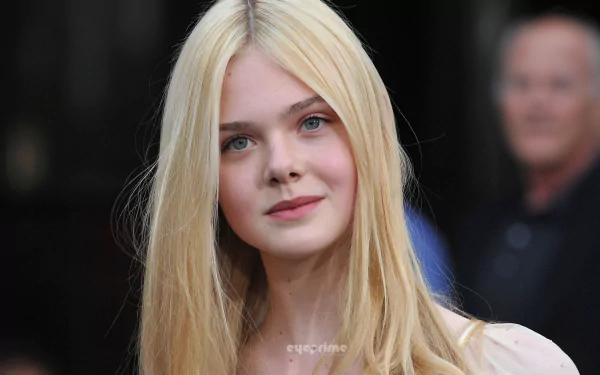 Celebrity Elle Fanning HD Desktop Wallpaper | Background Image