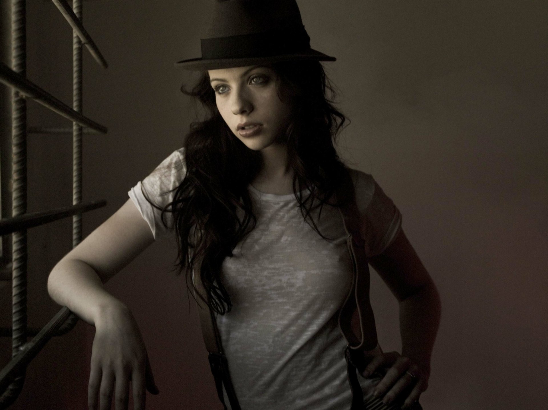 Download Celebrity Michelle Trachtenberg 4k Ultra HD Wallpaper