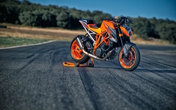 60 Ktm Hd Wallpapers Background Images Wallpaper Abyss