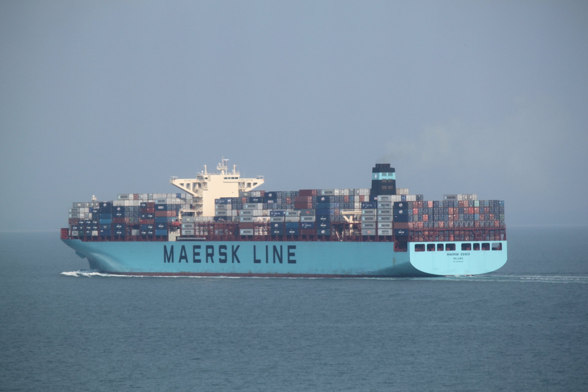 Download Vehicle Container Ship HD Wallpaper