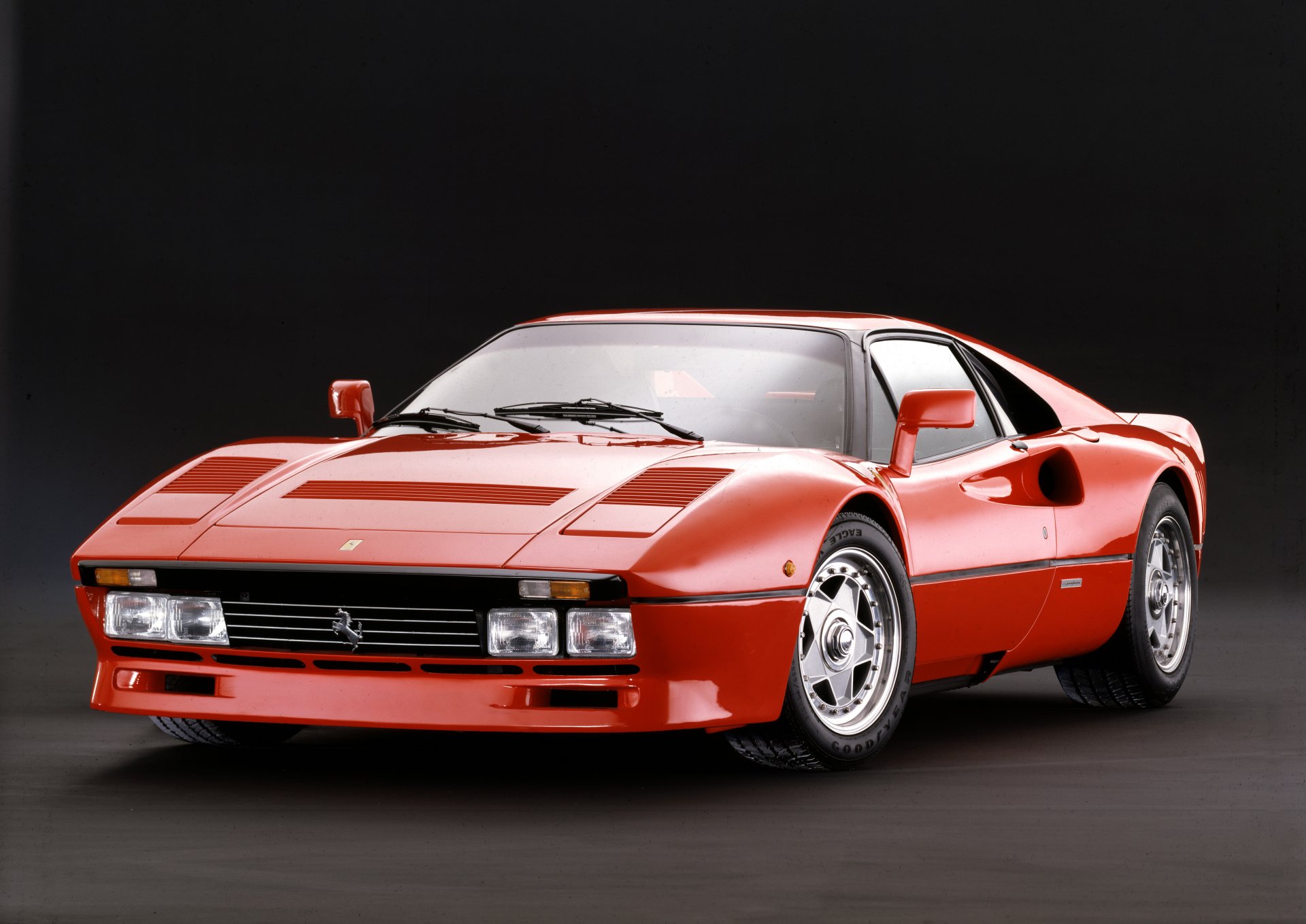 Download Vehicle Ferrari 288 4k Ultra HD Wallpaper