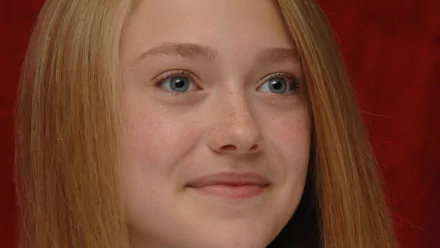 Celebrity Dakota Fanning HD Desktop Wallpaper | Background Image