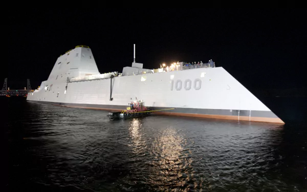  USS Zumwalt (DDG-1000) stealth guided missle destroyer