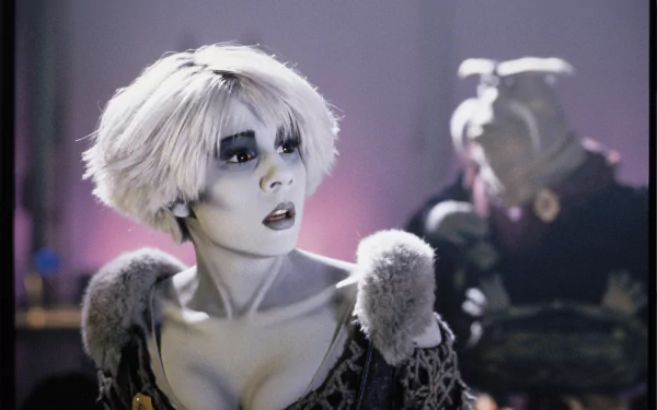 Gigi Edgley Chiana (Farscape) TV Show Farscape HD Desktop Wallpaper | Background Image