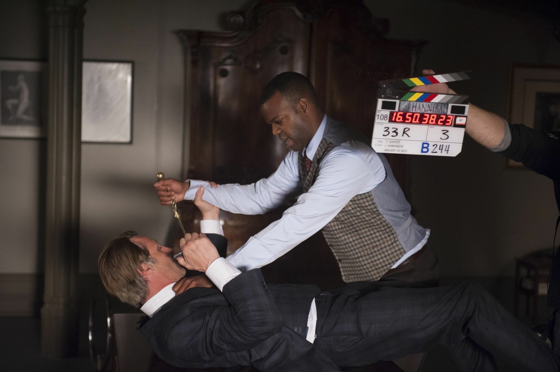 Download Mads Mikkelsen TV Show Hannibal HD Wallpaper